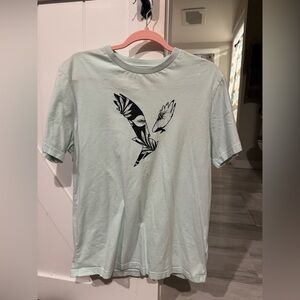 American Eagle Men's Light Green Graphic T-Shirt